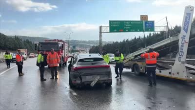 Kocaeli’de otoyol kazası ulaşımı aksattı