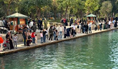 Balıklıgöl’de hafta sonu hareketliliği yaşanıyor
