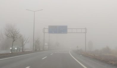 Bingöl’de yoğun sis, görüş mesafesi 2 metreye düştü
