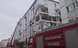 Bir binada patlama meydana geldi