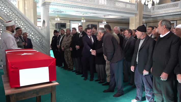 Bitlis’te hayatını kaybeden iki güvenlik korucusu son yolculuklarına uğurlandı