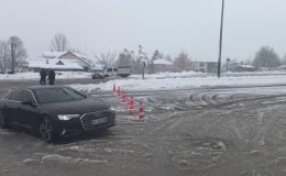Bolu Dağı’nda yoğun kar ulaşımı durdurdu
