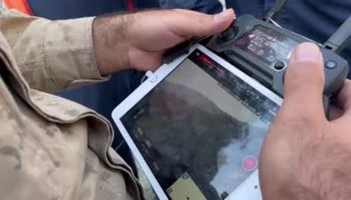 Dağlık alanda mahsur kalan avcı dron yardımıyla kurtarıldı