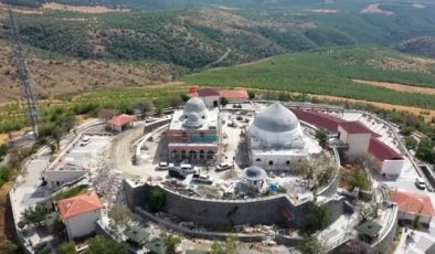 Depremde yıkılan Hazreti Ukkaşe Türbesi yeniden yapılıyor