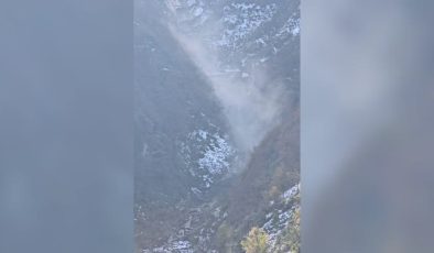 Depremin ardından Ayder Yaylası’nda kayaların kopma anı