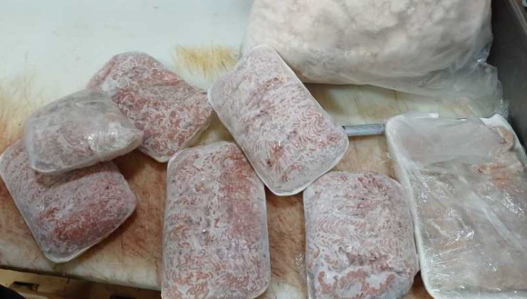 Diyarbakır’da 100 kilo tarihi geçmiş tavuk etine el konuldu