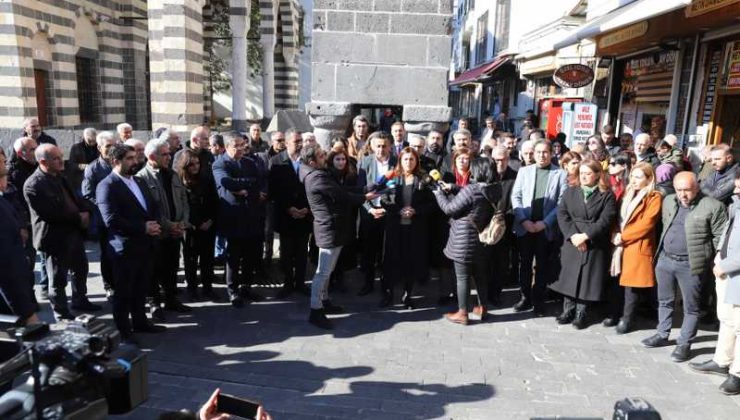 Eş Başkan Bucak: Sokağın isminin değiştirilmesi anlamlıdır