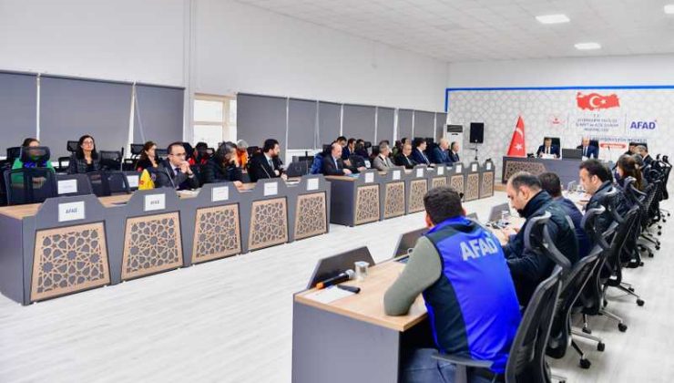 Diyarbakır’da afet risk azaltma toplantısı gerçekleştirildi