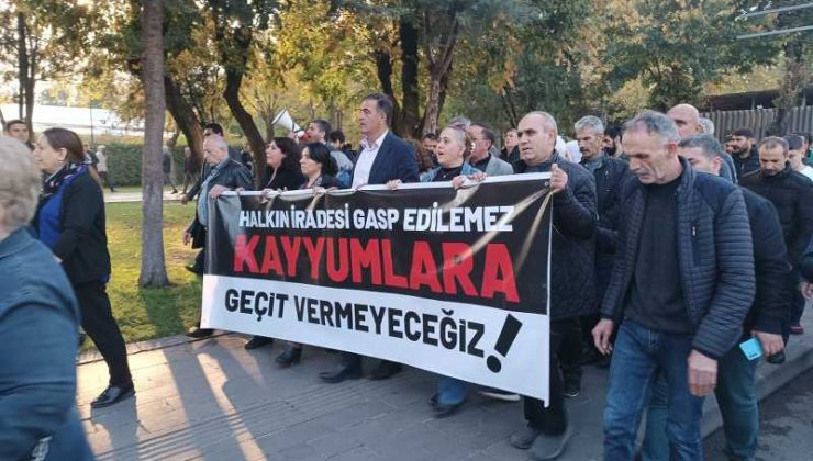 Diyarbakır’da kayyum atamalarına büyük tepki yürüyüşü