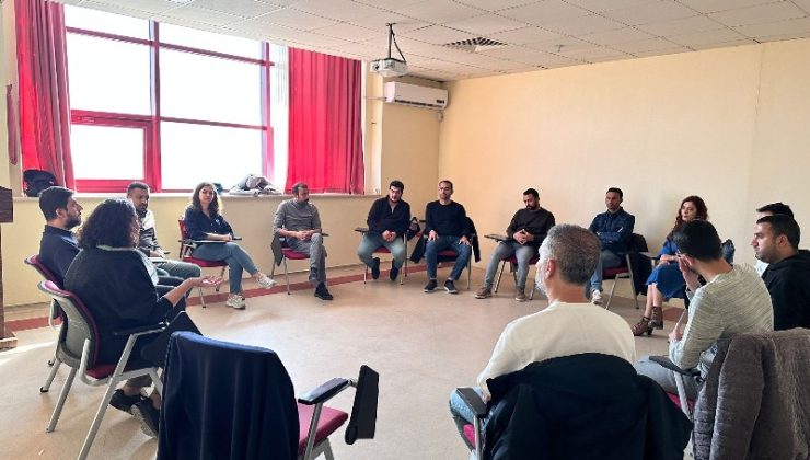 Diyarbakır’da sağlık çalışanlarına yönelik psikodrama eğitimi