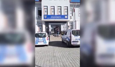 Diyarbakır’da trafiği tehlikeye atan 2 sürücüye para cezası kesildi