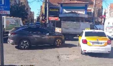 Diyarbakır’ın Dörtyol caddesinde trafik karmaşası yaşanıyor.