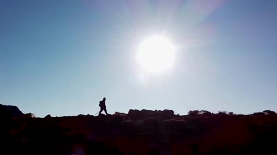 Doğa tutkunu yazar, Tunceli’nin kıraç topraklarını meşe palamuduyla buluşturuyor