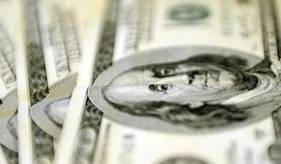 Dolar ve euro serbest piyasada güne yükselişle başladı
