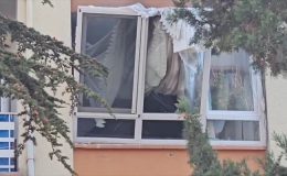 Evini ve otomobilini ateşe veren kişi evde ölü bulundu