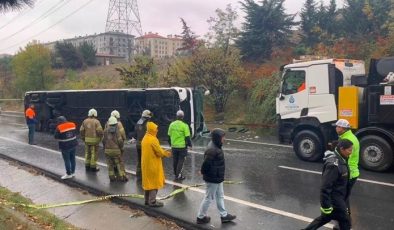 Genç kız otobüs kazasında hayatını kaybetti, annesi ağır yaralandı