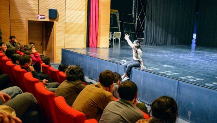 Gong performansı Diyarbakır’da izleyiciyle buluştu