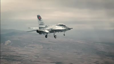 HÜRJET’in ikinci prototipi yeni boyasıyla gökyüzüne havalandı