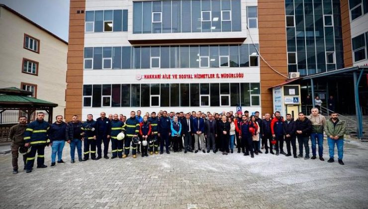 Hakkari’de gerçeği aratmayan nefes kesen tatbikat