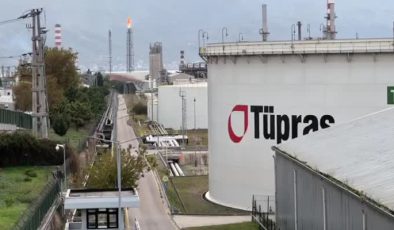 İzmit’teki TÜPRAŞ tesislerinde çıkan yangın kontrol altında