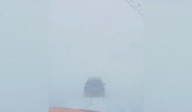 Kar ve tipide mahsur kalan çoban kurtarıldı