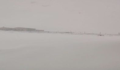 Karacadağ Kayak Merkezi beyaza büründü