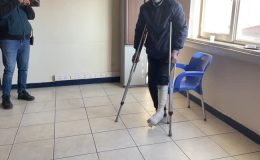Kars’ta sahte engelli dilencinin foyası ortaya çıktı: 19 suç kaydı