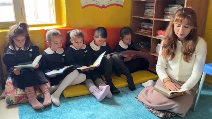 Köyün tek öğretmeni Aleyna Paşahan çocukların hayatını değiştiriyor