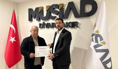 MÜSİAD Başkanı Bozkuş’a destek plaketi