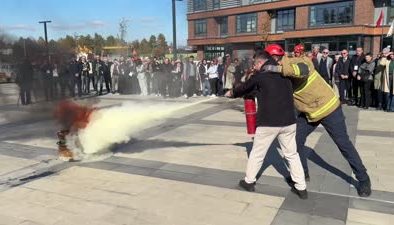 Mahalle sakinleri verilen eğitimlerle afetlere karşı bilinçlendiriliyor