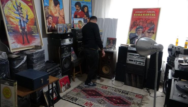 Malatya’da koleksiyoner, depreme rağmen milyonluk koleksiyonunu korudu