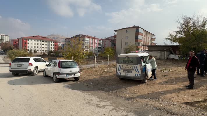 Malatya’da otomobilin yayalara çarpması sonucu 8 kişi yaralandı
