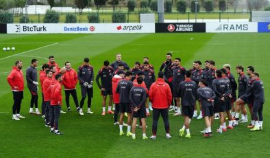 Milliler Galler karşısında A Ligi’ni garantilemek için sahada