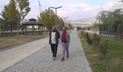 Organ nakliyle hayata tutunup memur oldu, şimdi topluma hizmet ediyor