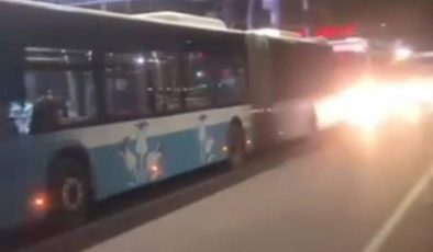 Otobüs ve motosiklet kazasında 2 kişi yaralandı