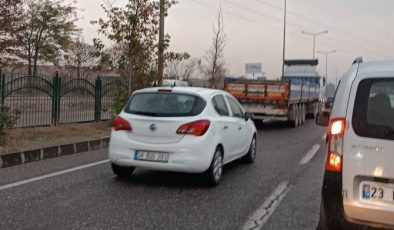 Seyrantepe kavşağı trafik çilesi: Vatandaşlar çözüm bekliyor