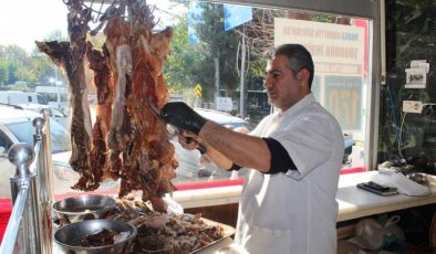 Siirt’in patentli lezzeti büryan kebabına yoğun ilgi