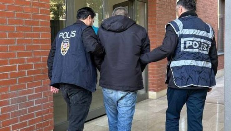 Siirt’te kuyumcudan altın kolye çalan hırsız güvenlik kamerasında