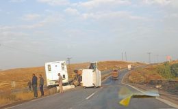 Şırnak Silopi’de tır devrildi: 1 yaralı