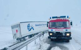 Sivas’ta kar ve fırtına kazaya yol açtı: 1 yaralı