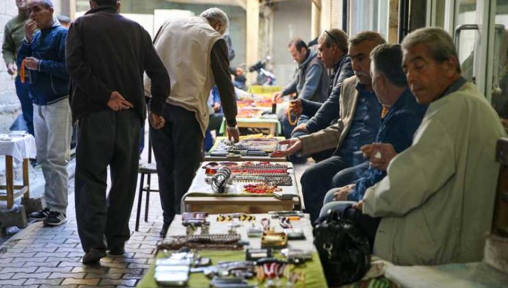 Tespih tutkunları Adıyaman’daki tarihi Oturakçı Pazarı’nda buluşuyor