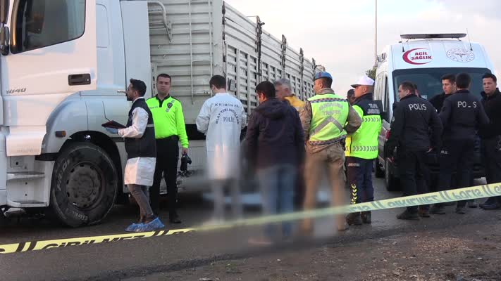 Şanlıurfa’da tırın çarptığı öğretmen hayatını kaybetti