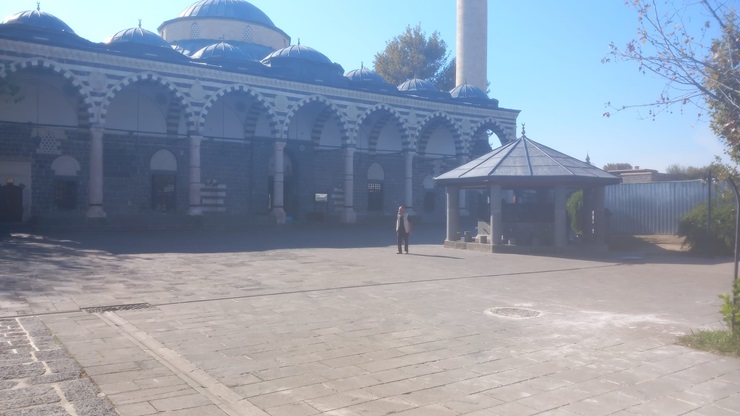 Tarihi yapıya modern eklenti!