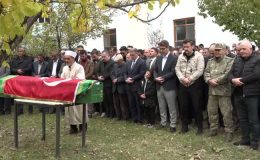 Van’daki silahlı saldırıda hayatını kaybeden sağlık çalışanı son yolculuğuna uğurlandı