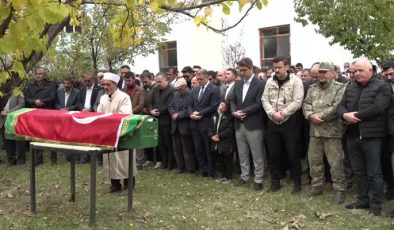 Van’daki silahlı saldırıda hayatını kaybeden sağlık çalışanı son yolculuğuna uğurlandı