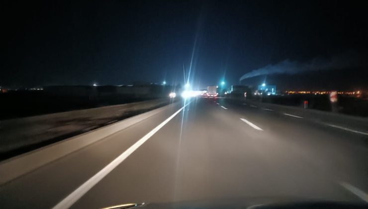 Diyarbakır-Şanlıurfa yolunda aydınlatma eksikliği sürücülere zor anlar yaşatıyor