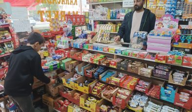 Küçük esnaf ayakta kalma mücadelesi veriyor