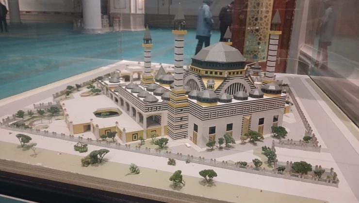 Diyarbakır Merkez Camii’nin minyatürü ilgi görüyor