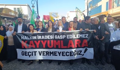 Diyarbakır’da Kayyumlara tepki yürüyüşü