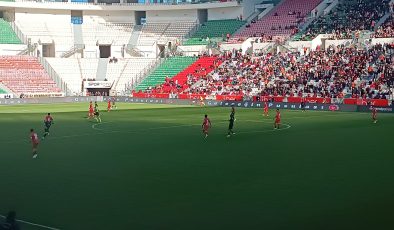 Amedspor ilk yarıyı Yılmaz ve Britt’in golleriyle önde tamamladı